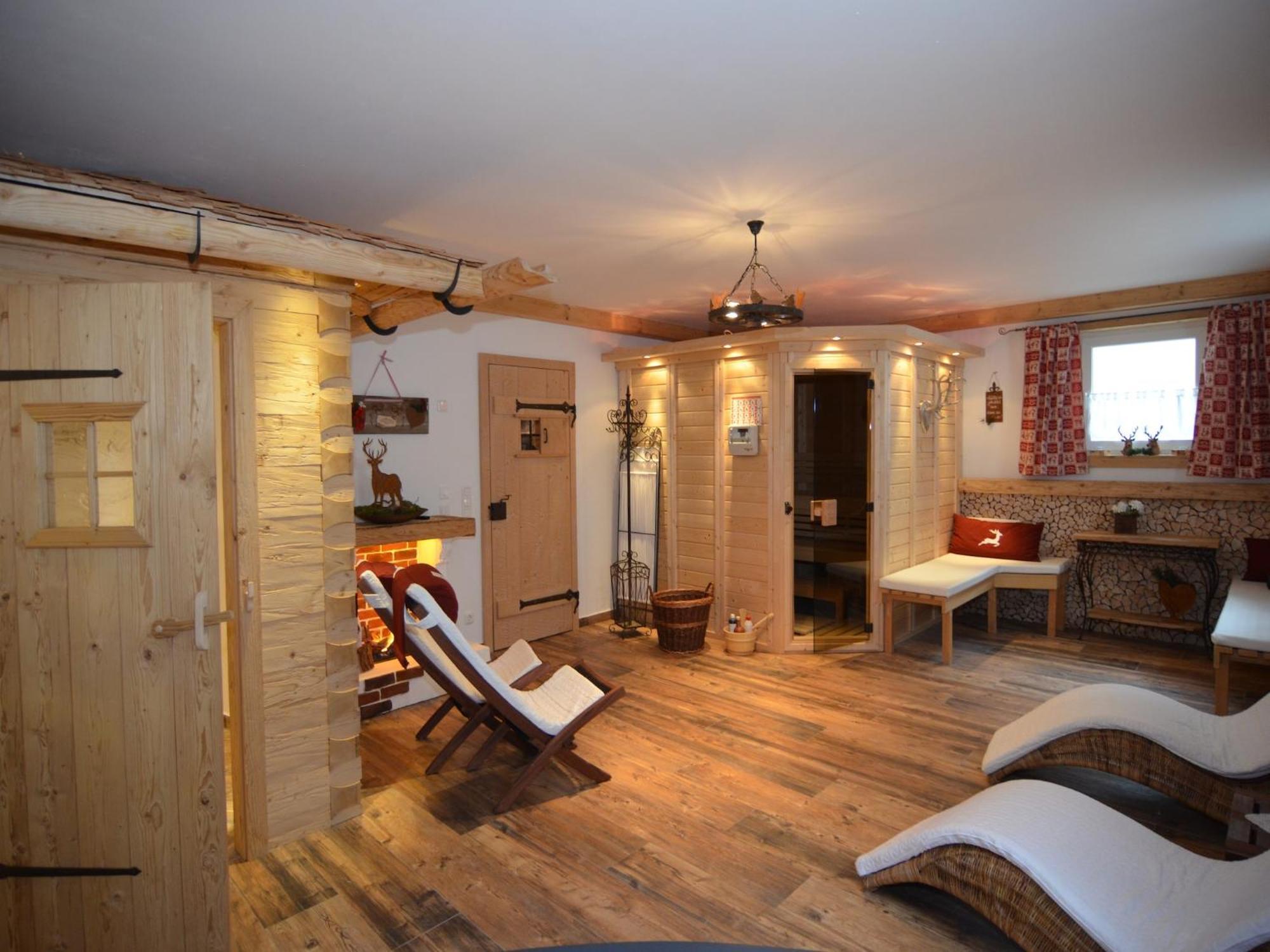 Alluring Holiday Home In Ubersee With Whirlpool Esterno foto