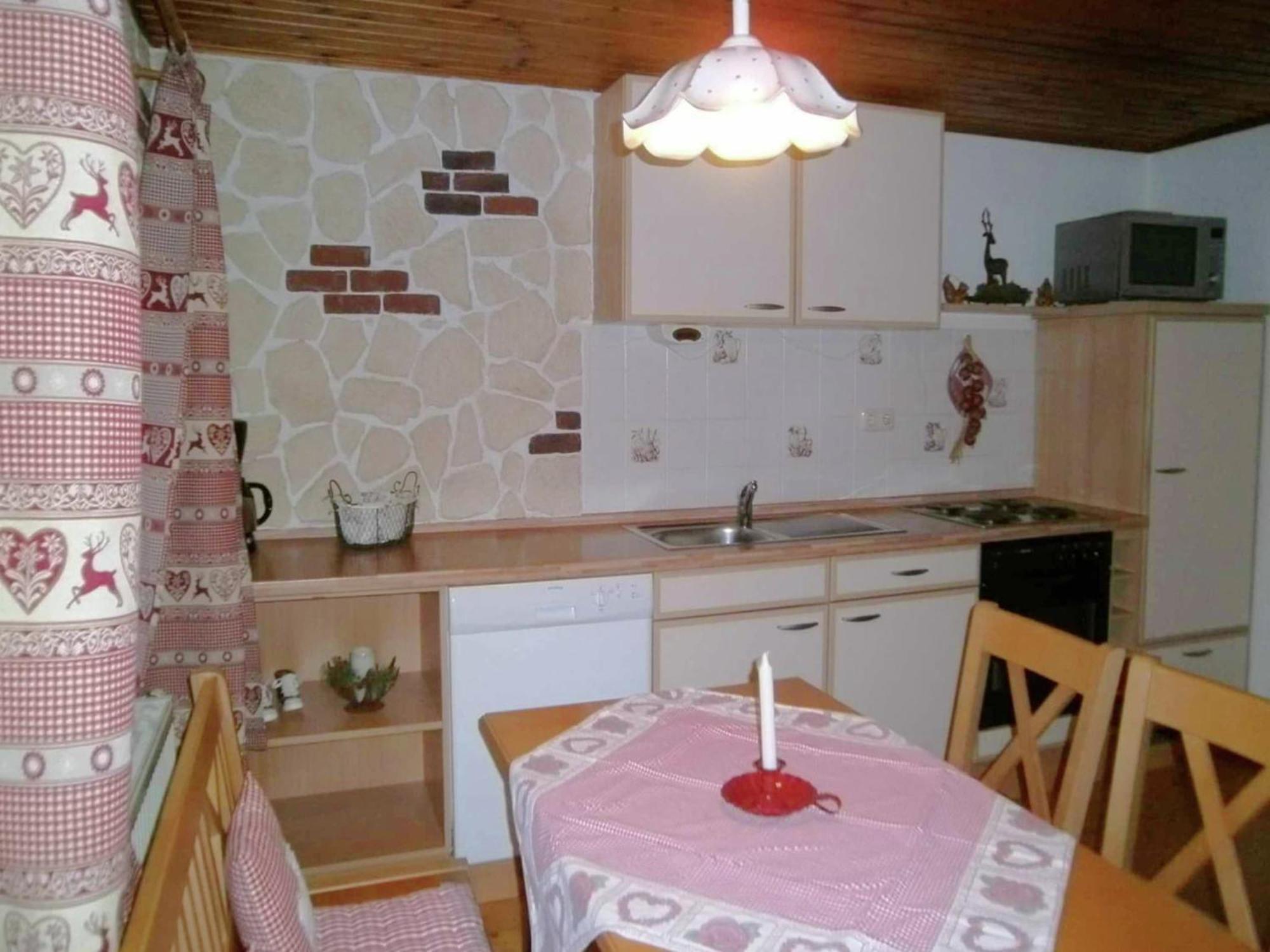 Alluring Holiday Home In Ubersee With Whirlpool Esterno foto