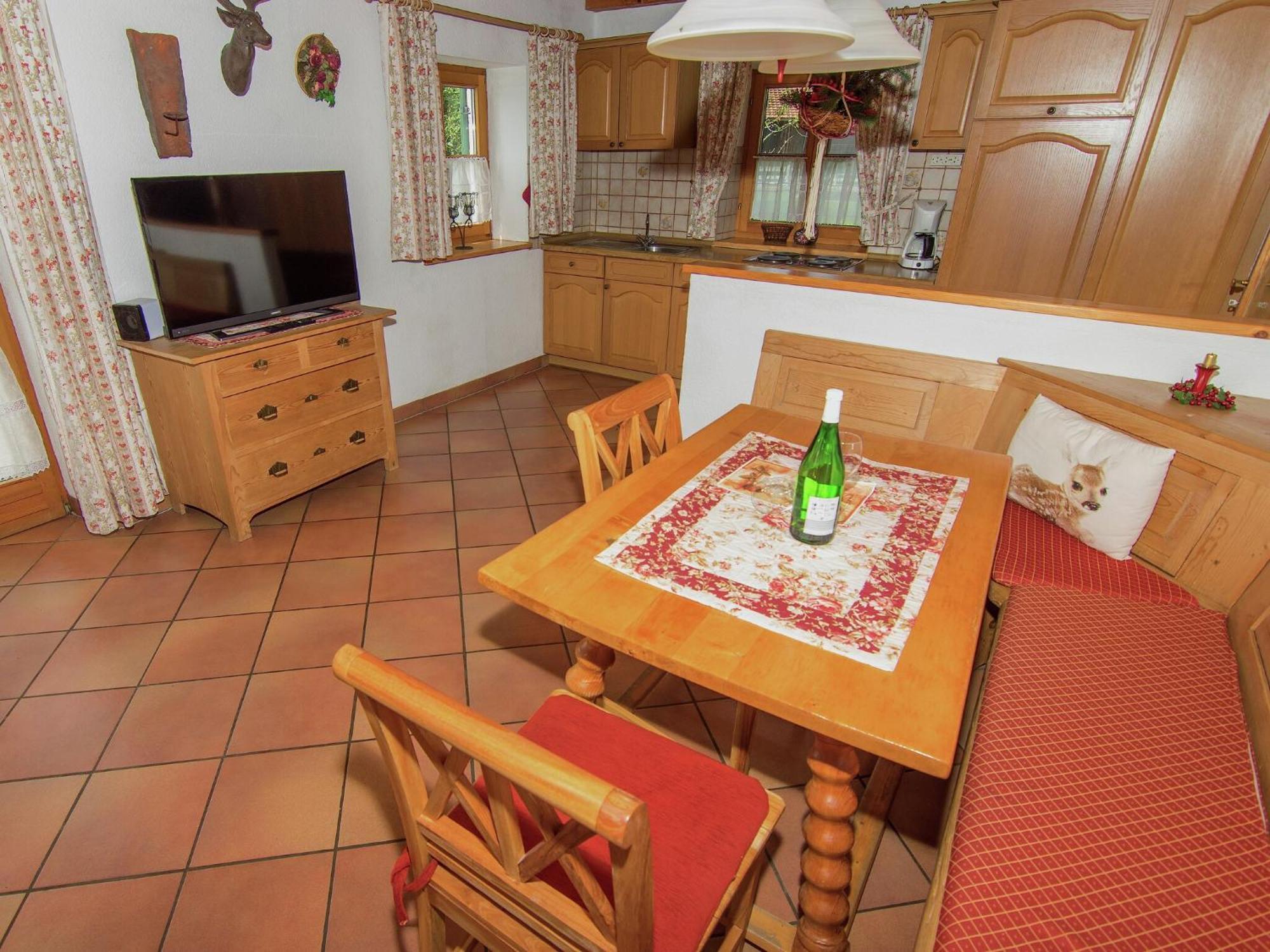 Alluring Holiday Home In Ubersee With Whirlpool Esterno foto