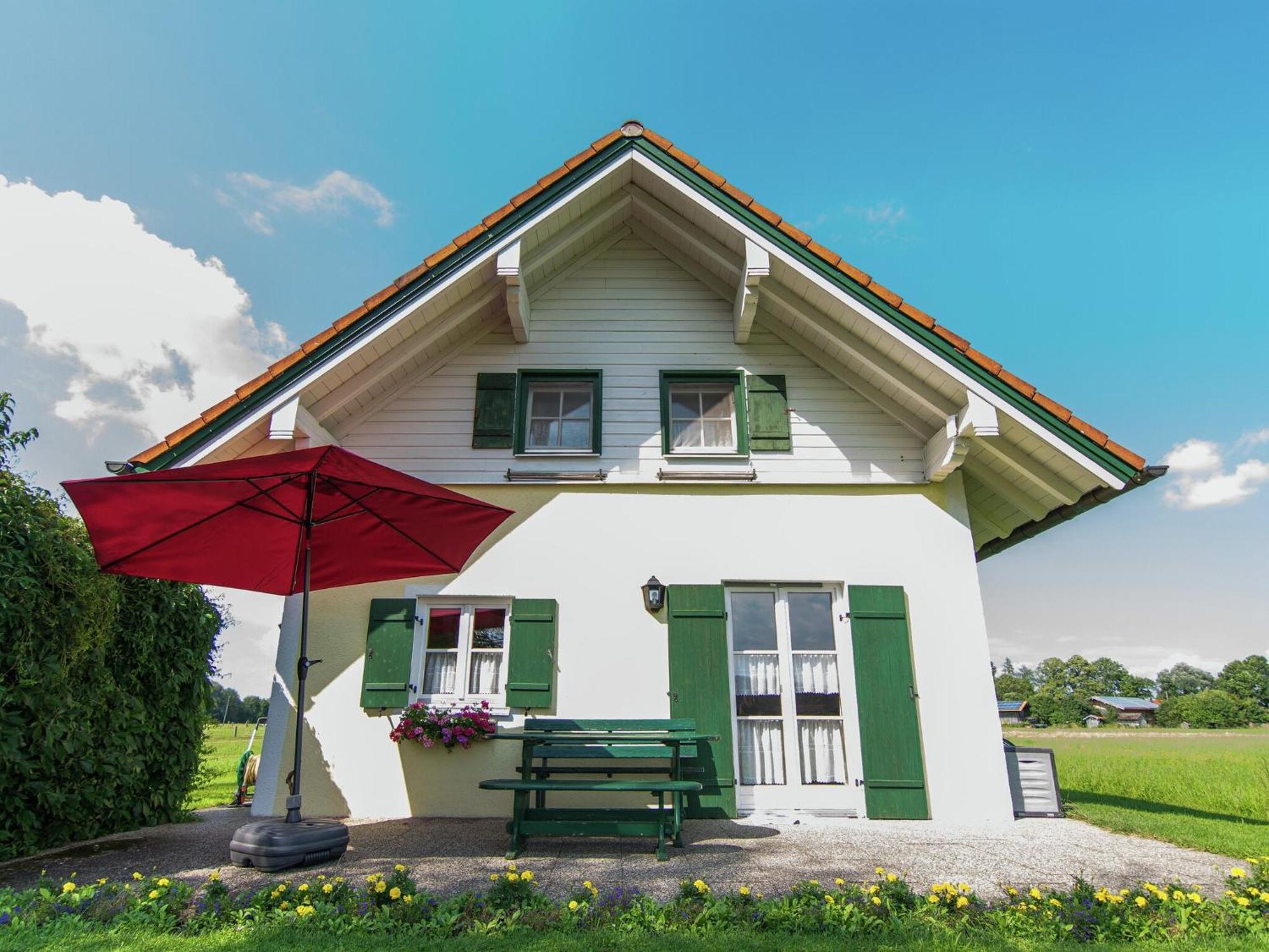 Alluring Holiday Home In Ubersee With Whirlpool Esterno foto