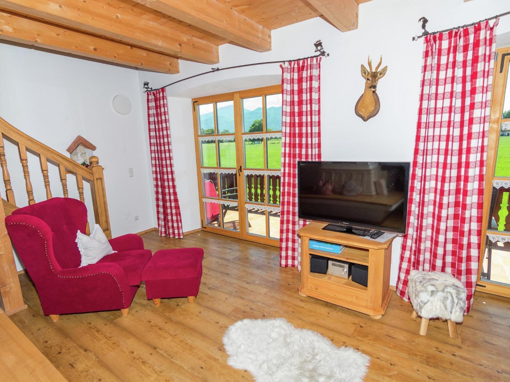 Alluring Holiday Home In Ubersee With Whirlpool Esterno foto