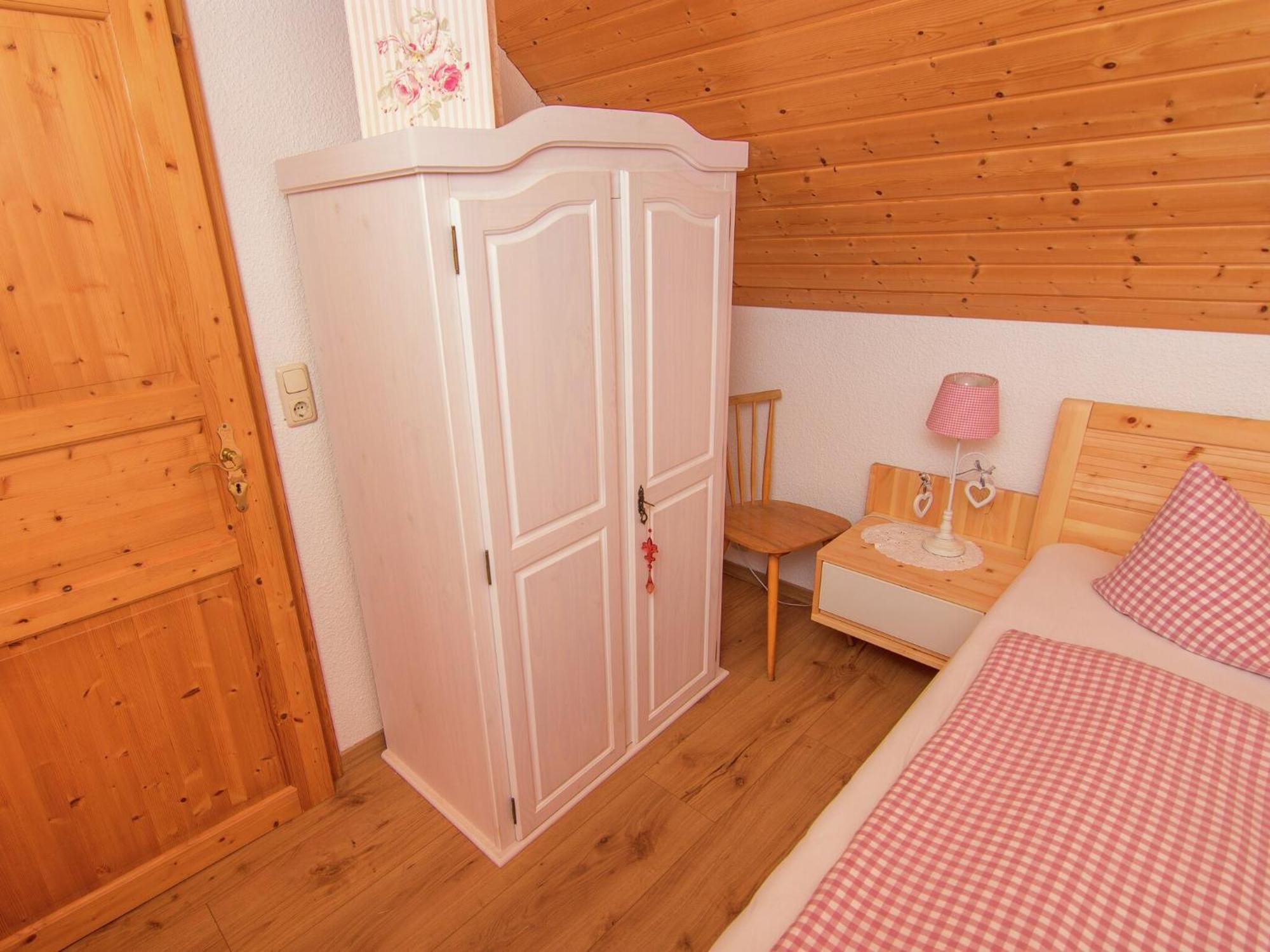 Alluring Holiday Home In Ubersee With Whirlpool Esterno foto