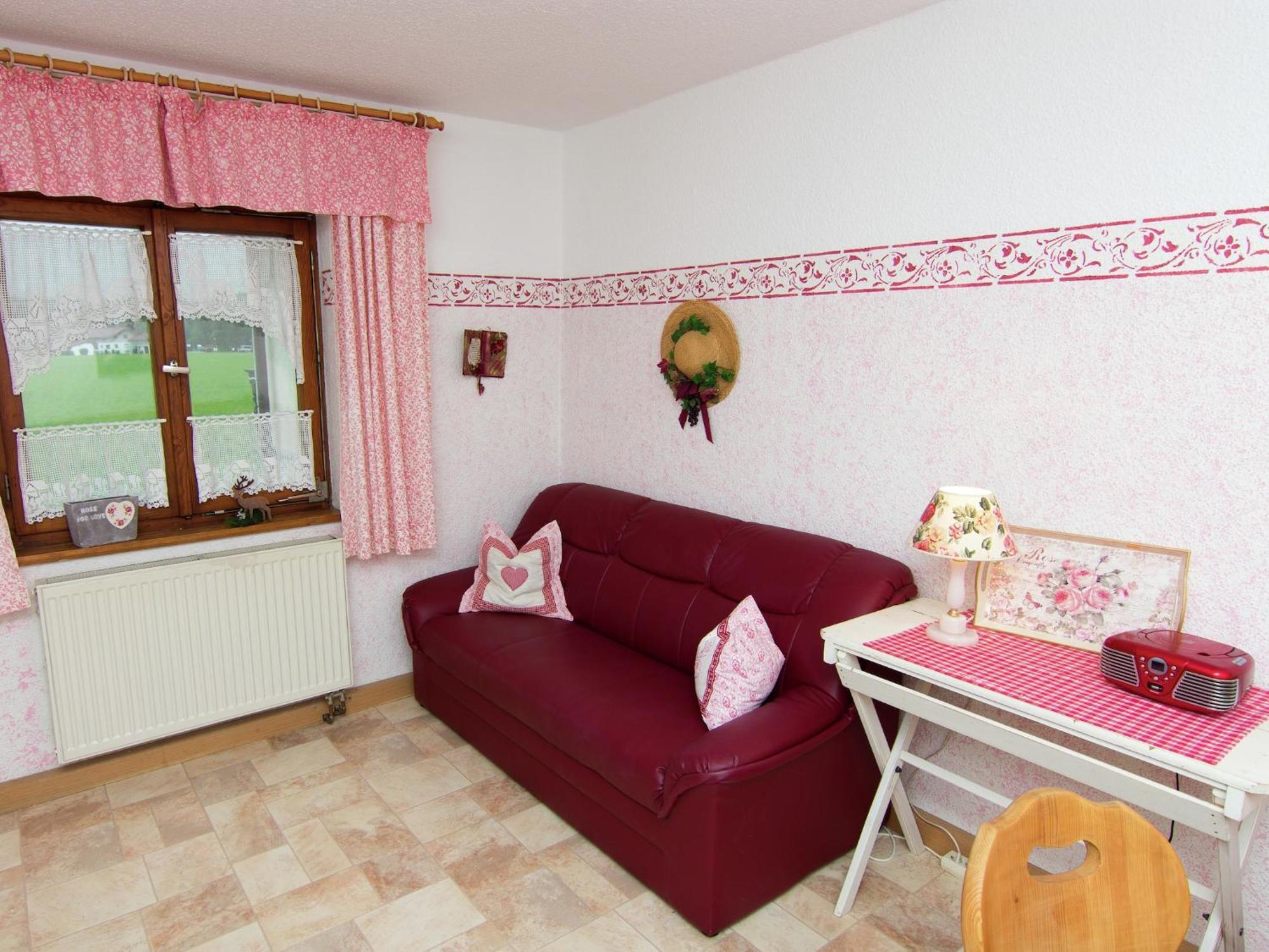 Alluring Holiday Home In Ubersee With Whirlpool Esterno foto