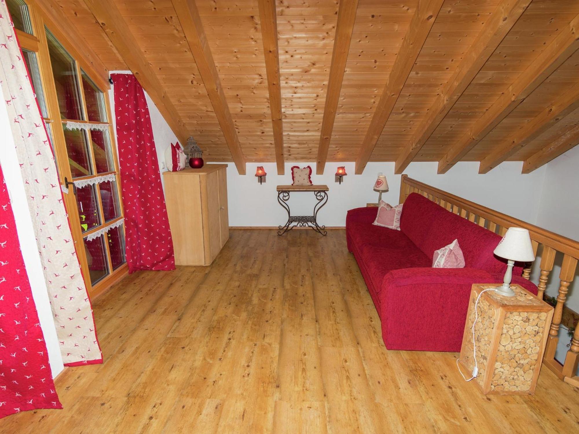 Alluring Holiday Home In Ubersee With Whirlpool Esterno foto