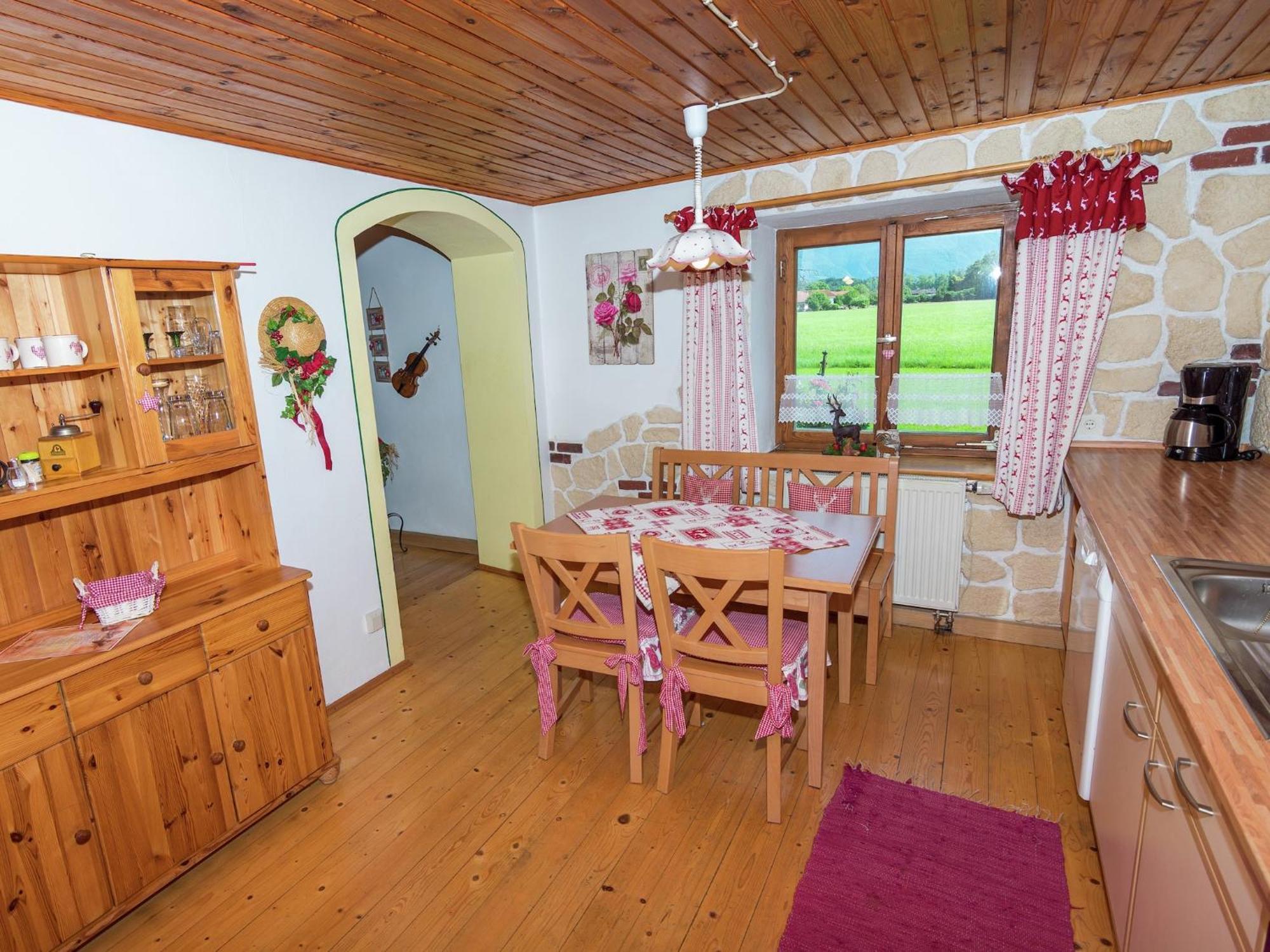 Alluring Holiday Home In Ubersee With Whirlpool Esterno foto