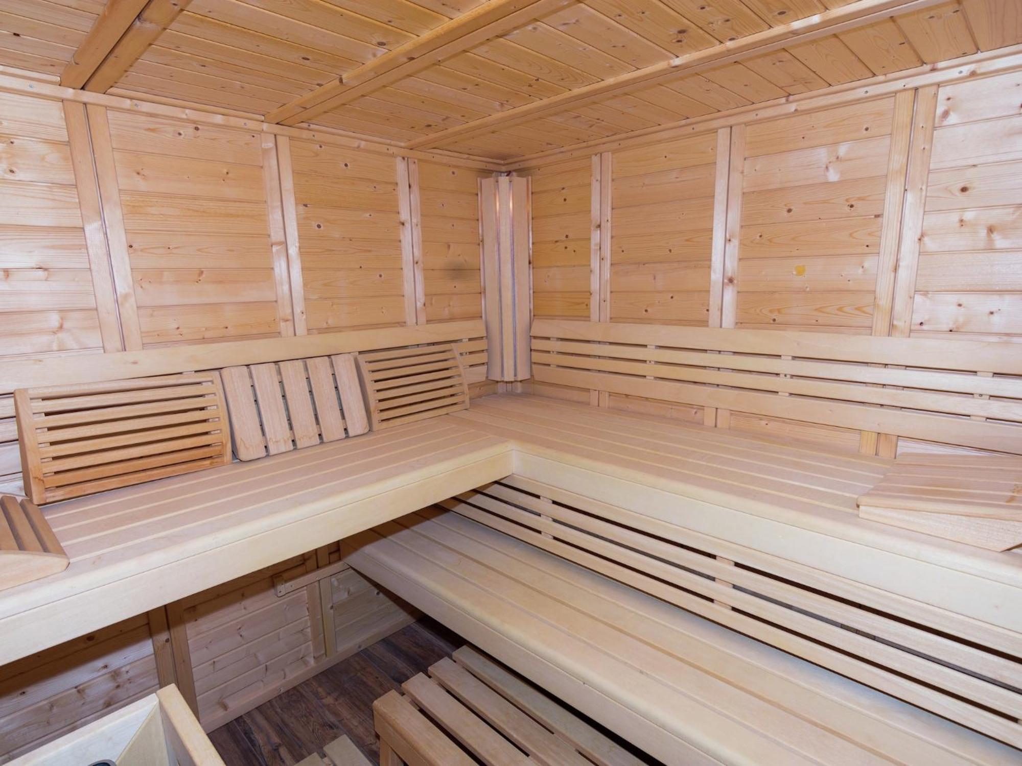 Alluring Holiday Home In Ubersee With Whirlpool Esterno foto