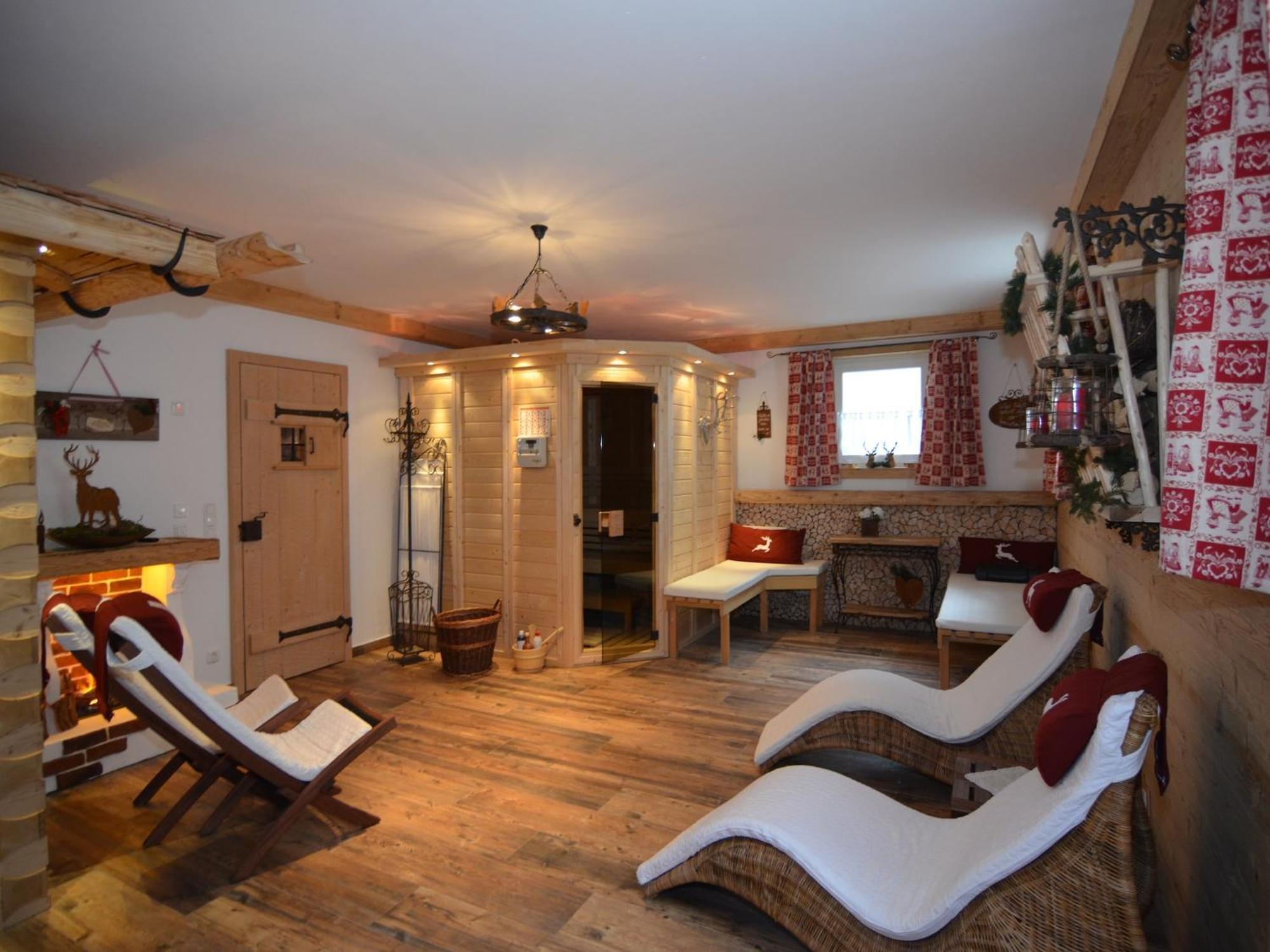 Alluring Holiday Home In Ubersee With Whirlpool Esterno foto